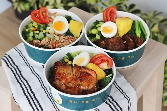 台中美食｜水煮淡健康餐盒大里店-低熱量健康餐盒，多種品項任君挑選