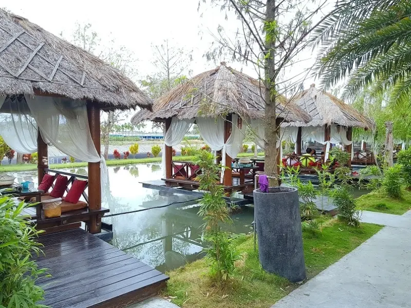 《高雄美食》水明漾活蝦景觀餐廳❤南洋渡假風情餐廳~峇里島發呆亭，吃蝦蝦｡