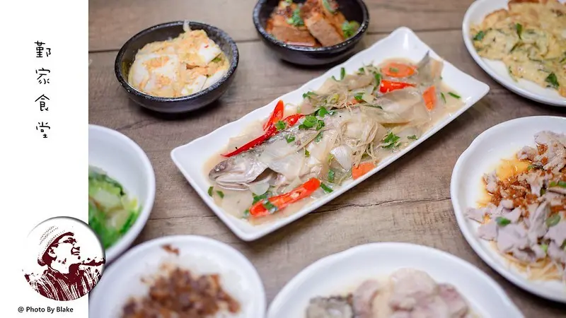你唸不出店名的鄞家食堂，老闆應該是處女座龜毛到連白飯都要用上兩種白米讓口感更好｜布雷克出走旅行視界