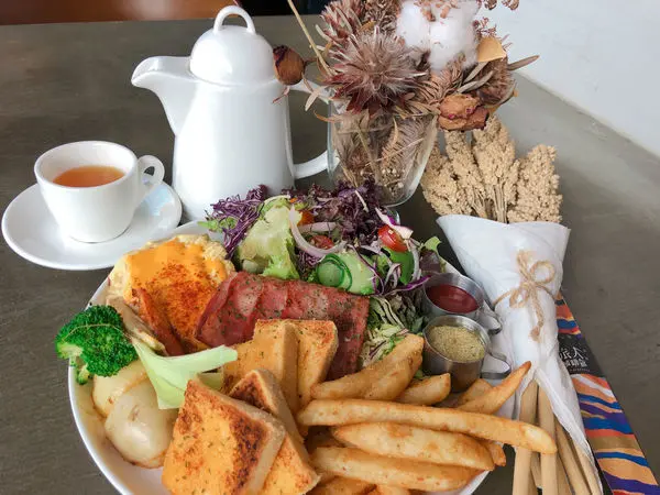 桃園美食/楊梅火車站 旅人咖啡 早午餐大份量CP值高