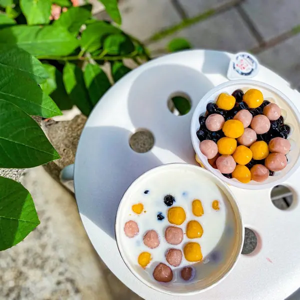 (新北府中站)芽米堤yummy tea 新北美食 府中美食 黃石市場巷弄美食 傳統三色布丁 料多味美 Q彈芋園粉圓