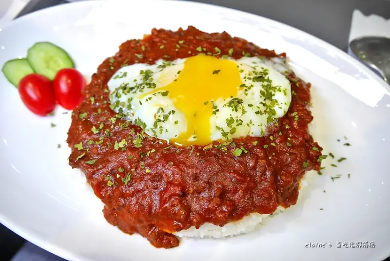 吃。新北永和《大咖小剪 咖哩專賣/精緻剪髮》位在中永和吃不膩的特色咖哩，還有高質感專業百元剪髮，CP值簡直爆表。永和咖哩推薦。永和剪髮推薦