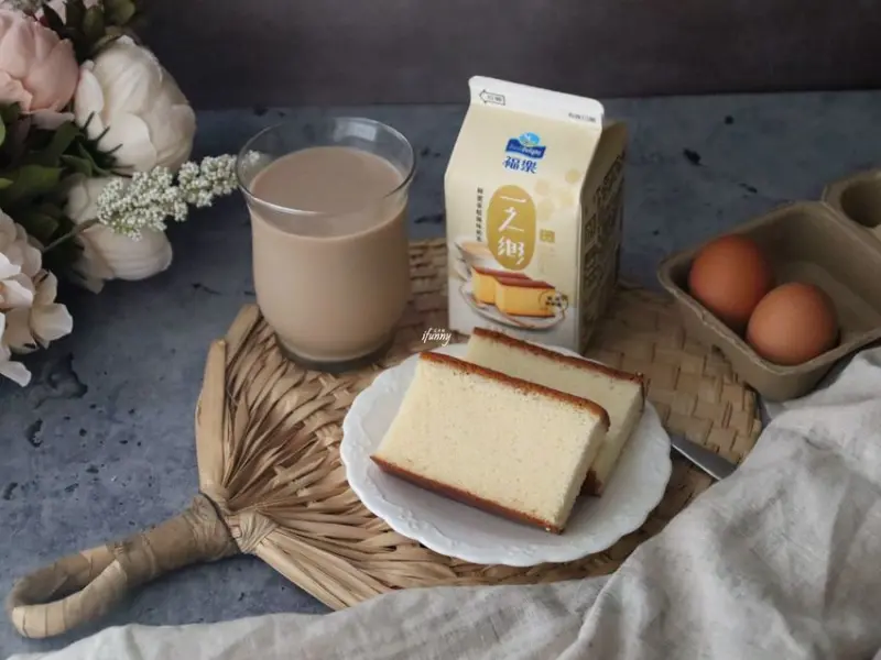 蜂蜜蛋糕用喝的！一之鄉蜂蜜蛋糕與福樂推出聯名奶茶 蜂蜜蛋糕奶茶雙響配在怡客咖啡聯名門市也能喝得到 - ifunny 艾方妮的遊樂場