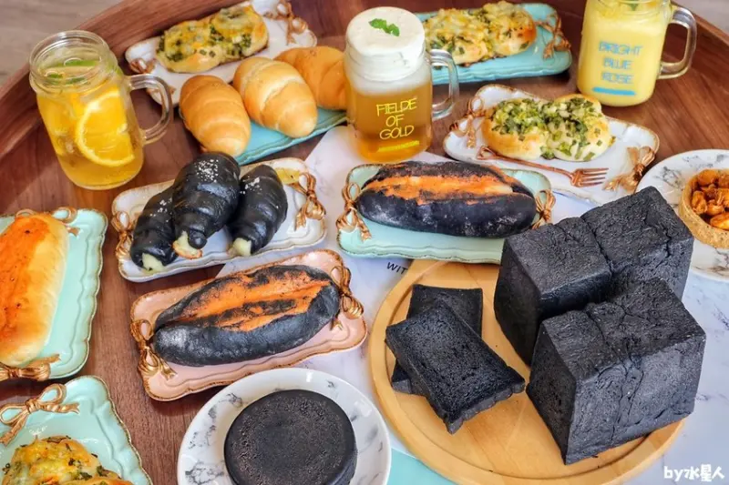 一開店就被瘋狂掃貨！生吐司、重乳酪、鹽可頌極黑登場，沒預訂幾乎搶不到