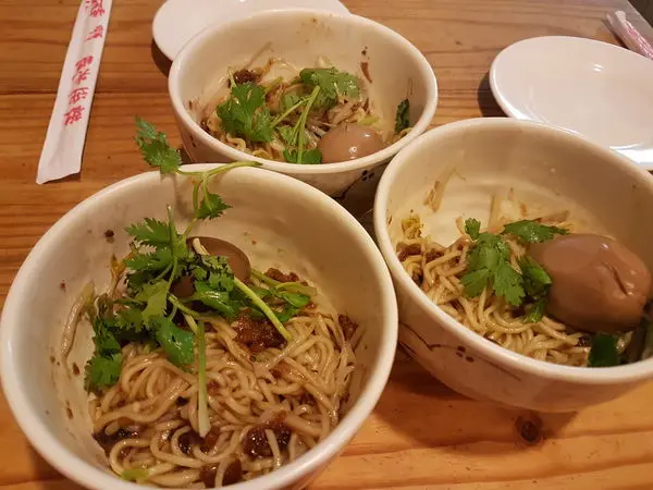 台北美食》驛站担仔麵。台式料理。驚豔的台式居酒屋下班聚會。南京復興站