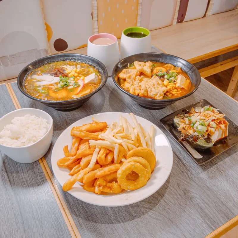 隱匿巷弄內的平價美食，百元內的鍋燒麵 | 【台北 中山區】伊府軒 鍋燒專賣店