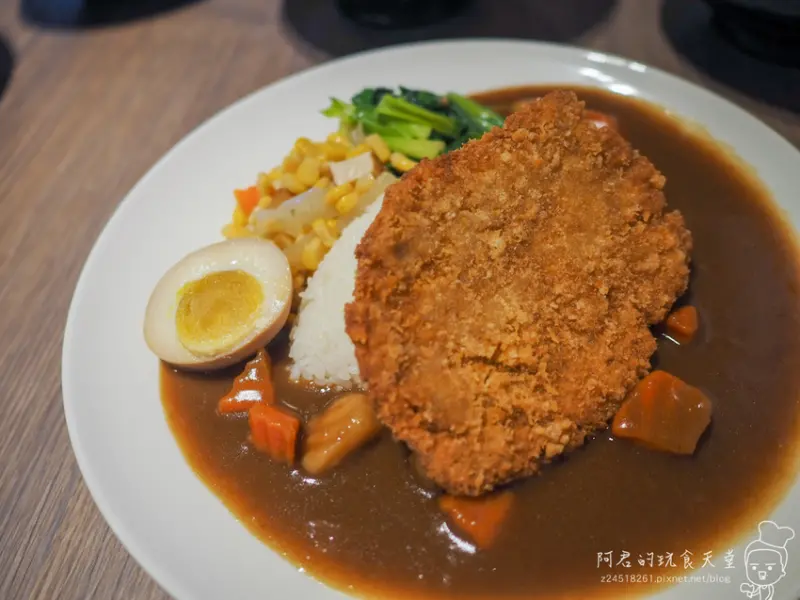 【台中】武藏咖哩｜除了咖哩飯 碳烤牛肉飯也很推｜湯跟飲料無限暢飲｜北區美食