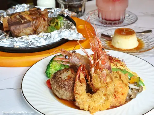 德化洋食│森川丼丼新品牌，乾咖哩漢堡排專賣店，日本昭和時代裝潢超好拍！