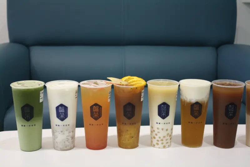 【板橋手搖飲推薦】醞茶Brewing Tea-高級的特上伊勢抹茶 濃郁又香醇,黃金比例奶蓋 口感濃郁又不死甜