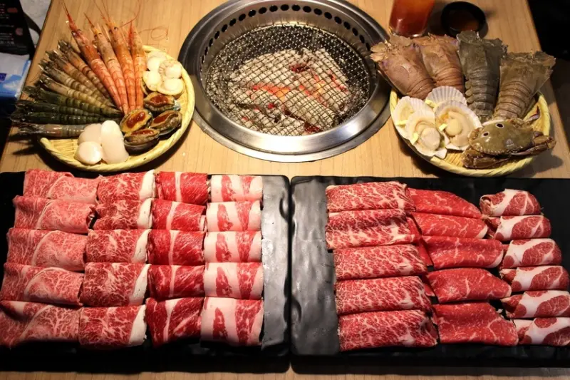 【板橋燒肉吃到飽推薦】頂級和牛海鮮吃到飽專門店/調酒生啤無限暢飲/板橋聚餐首選*燒肉殿-板橋旗艦店