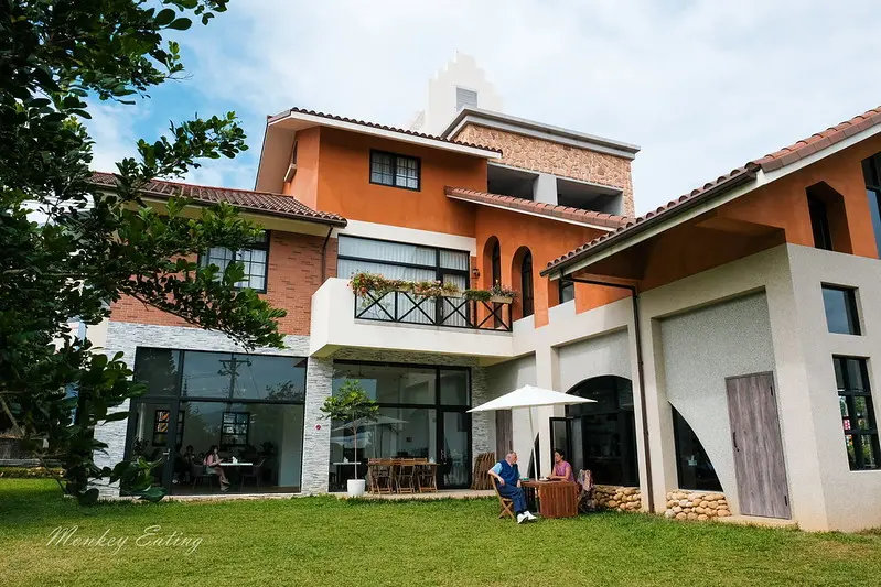 【台中新社】山水啡Cafe&Meal│新社超美景觀餐廳，結合輕食與簡餐的舒適空間，坐擁綠意窗景！