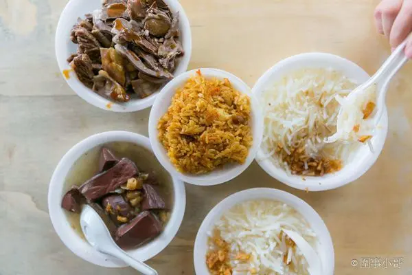 台北美食-阿姨的米粉湯，白雲公園旁忘不了的兒時滋味