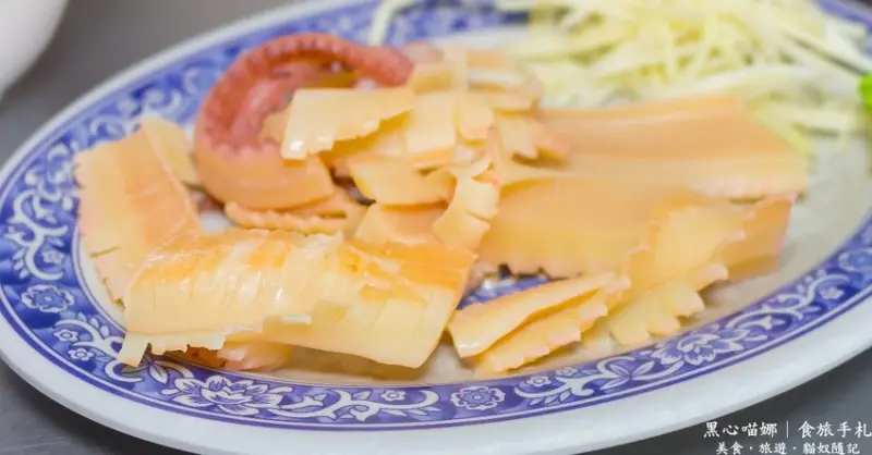 高雄苓雅︱陳家魷魚肉焿　甜甜焿湯脆口魷魚和滑口肉條，一碗雙享受！