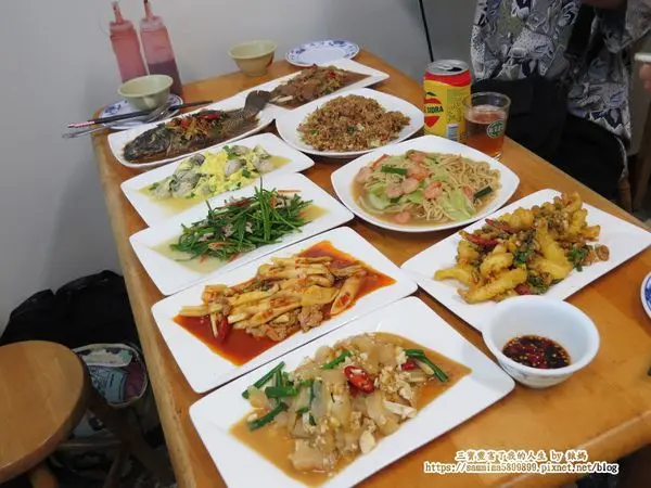 台中現炒｜台中美食【北一現炒】新鮮現炒的平價美食，巷弄中也藏不住的好滋味~