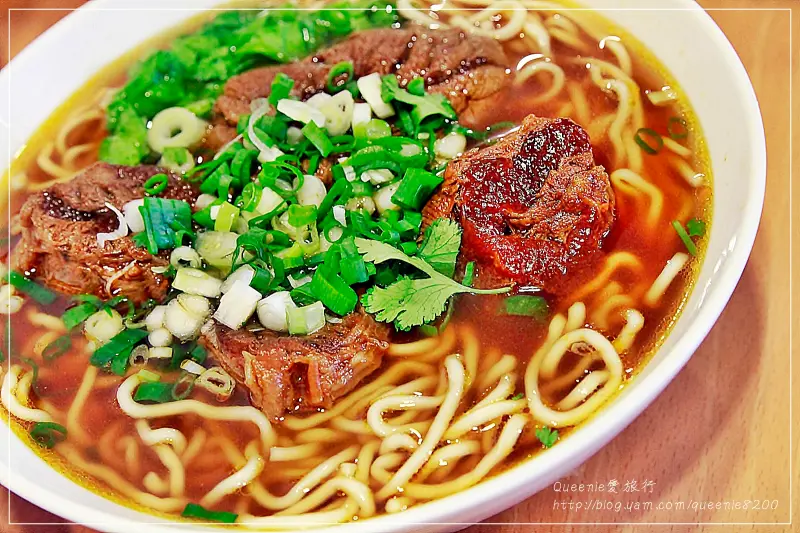 【宜蘭】厚實多筋。龍記牛肉麵