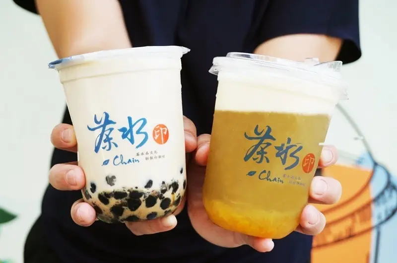 板橋茶水印｜首創飲料得來速，新鮮現漩茶飲只要佛心價，必點400次果蓋茶，兩杯即可外送!!