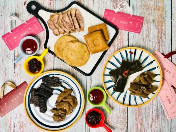 【台中美食￭冷藏宅配】一島滷味專門店 x 全台最優雅的滷味！香滷入味，鹹香夠味、沾上佐醬，好吃成降 ║台中美食推薦、滷味推薦、宅配美食推薦