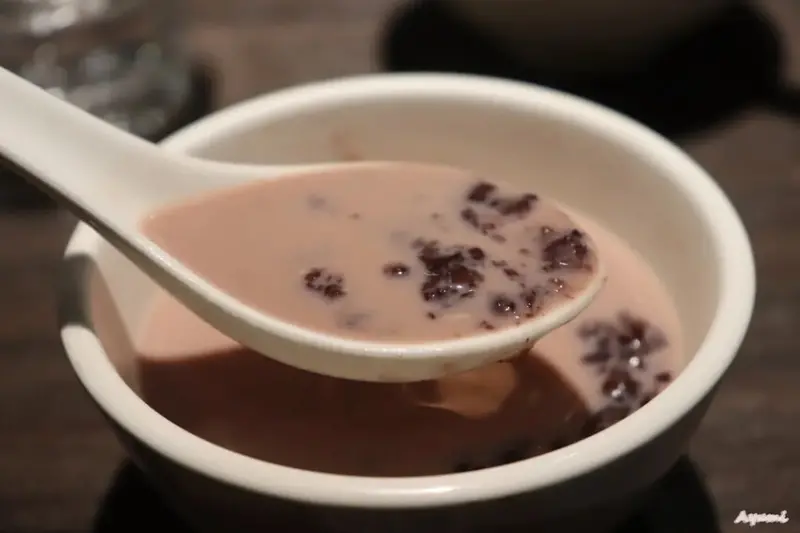 [高雄鍋物推薦]銅花精緻涮涮鍋－美術館店/吃鍋還有桌邊服務太