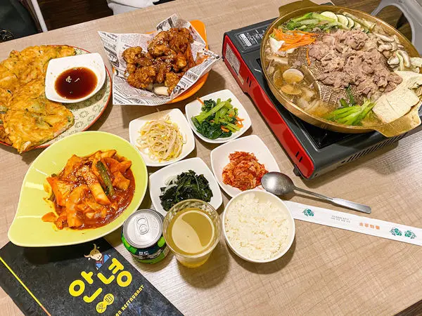 (台北雙連站)安妞韓館안녕韓式料理/台北韓式料理推薦/中山站雙連站美食/高cp值道地韓味料多實在/內有店貓超可愛