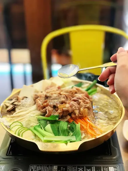 【台北中山美食】安妞韓館안녕 中山韓式料理 推海鮮煎餅、炸雞