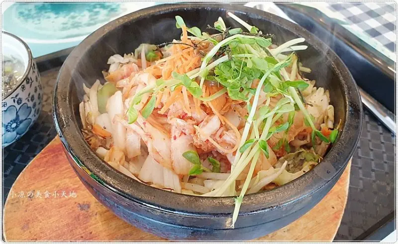 雅士米素食膳坊║大坑素食，拉麵、石鍋拌飯、麵食、簡餐、火鍋、飲料、咖啡樣樣有，多人聚餐也OK!