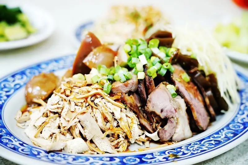 【台灣，台中，東勢美食】隱藏巷弄內40年老店，仇媽媽山東餃子館。(加映 Q董凍圓-台中東勢店）
