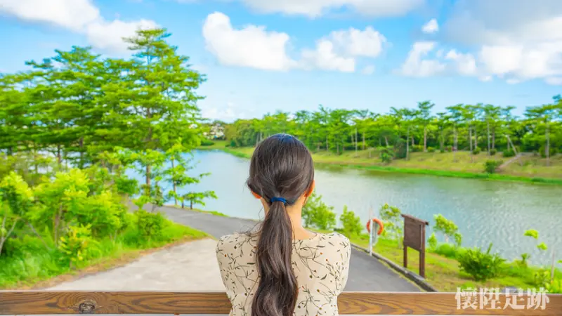 台南景點｜絕美的台南秘境濕地：港尾溝溪滯洪池｜私房湖畔風光美景,浪漫的在湖邊漫步,仁德秘境景點