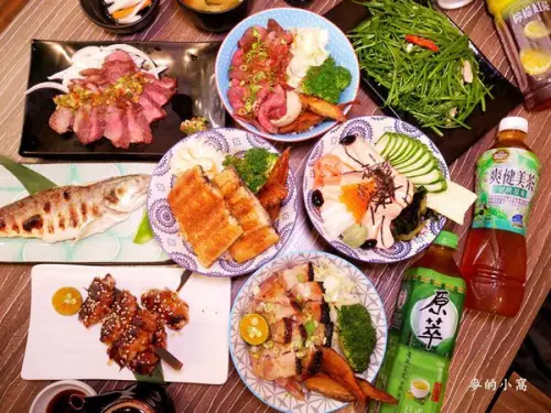 新北三重丼飯｜佐佳丼飯屋～隱身在中央市場/三和夜市的美味白鰻魚丼飯，讓你吃到最自然鮮甜的鰻魚