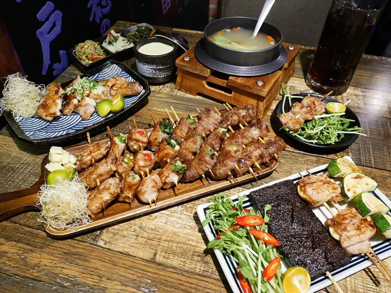 台中北區串燒、鍋物、居酒屋，串燒價格親切，很適合揪朋友喝酒吃宵夜-火奴魯魯