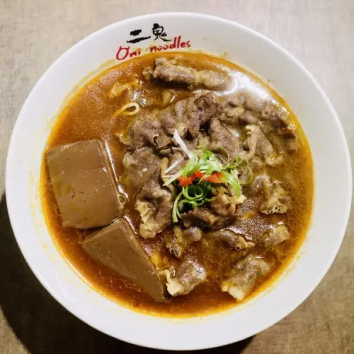 【二鬼麵鋪-大坪林店】台北麵食館推薦｜超推炙燒黑牛雪花拌麵跟麻辣PR黑牛嫩肩 - 邦妮2兔