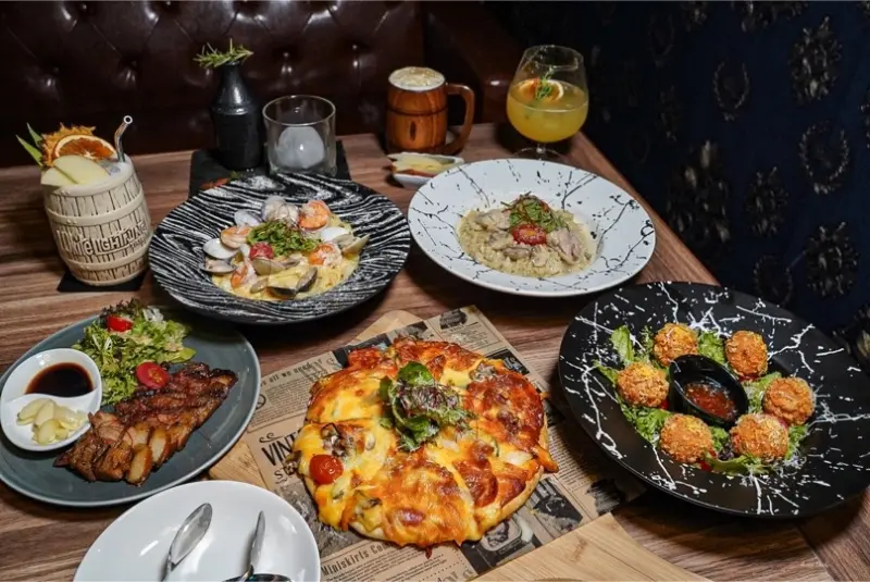 | 高雄美食 | 質感餐酒館獨特煉丹調酒/高水準披薩必點/晚餐宵夜小酌最佳去處Dan original 丹餐酒館