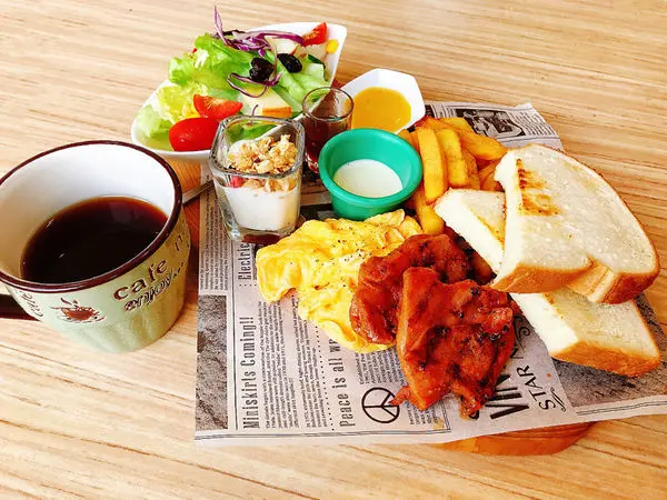 ||吃。花蓮|| 拉戈姆複合式廚房 剝皮辣椒鹹豬肉燉飯好吃