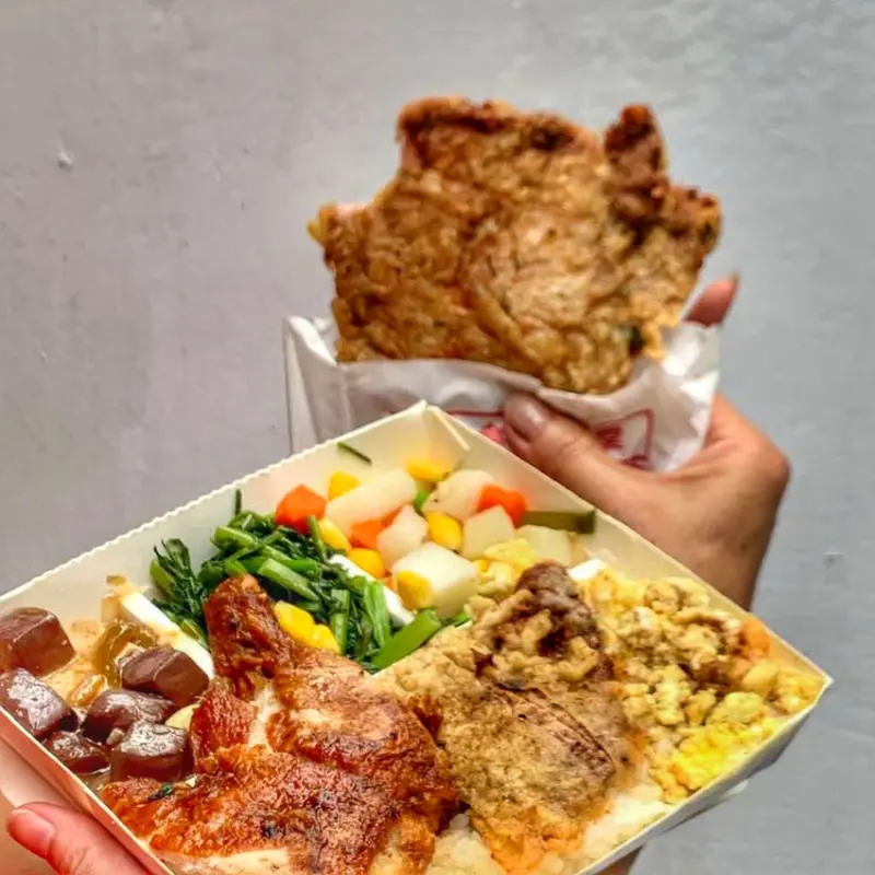 台南便當 台南新化區 【客樂健康美食】新化在地35年老店，獨創「香菜排骨」讓老饕聞香而來 新化美食│台南旅遊│文內附菜單