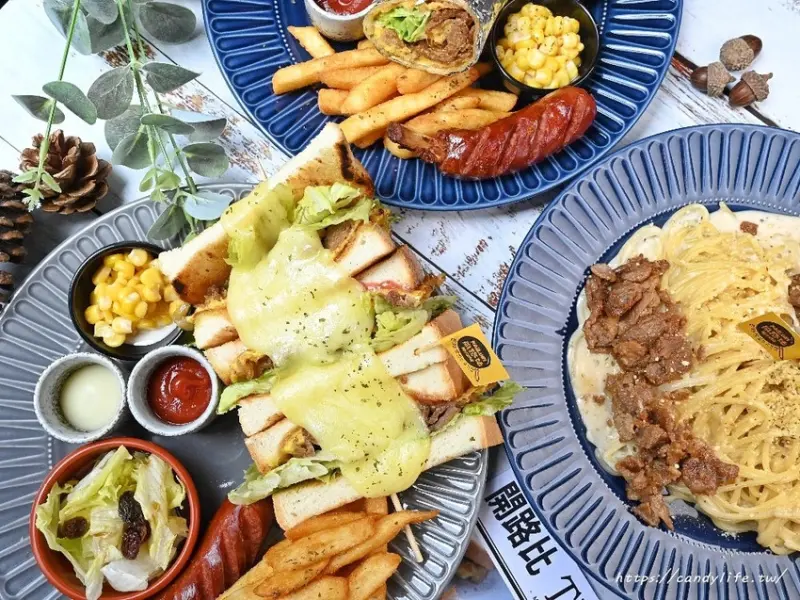 台中早午餐推薦！朴大哥的韓式炸雞最新力作，開路比韓式早午餐，創意美味，營業至晚上八點～