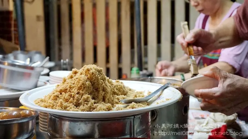 新營小吃美食 台南新營區 【林記塩米糕排骨酥】新營在地人激推宵夜小吃！！