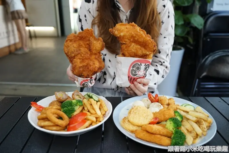 新竹大福鷄排|巨無霸超大雞排、戰刀等級無骨雞腿排。冷藏肉現炸軟嫩多！