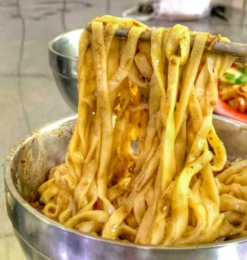 台南麵店 台南新化區 【金妹麵店】新化隱藏美食！新化在地人從小吃到大的好味道！臨近新化國中│新化必吃│新化小吃美食│新化一日遊│台南旅遊│