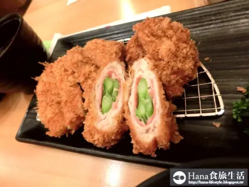 
【台北市中山區】勝博殿 | 外脆內嫩日式炸豬排 米飯/醬菜/高麗菜/味增湯無限量供應 自磨芝麻醬享樂趣 服務一流
