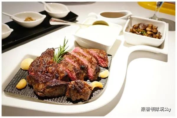 超好吃神戶肋眼牛排【 歐華酒店 地中海牛排館】跟著領隊玩