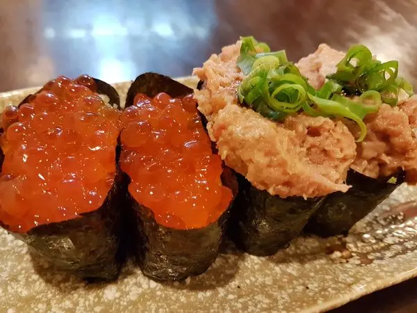 台北美食》巢鴨壽司。日式。孤獨美食家的浪漫。行天宮站