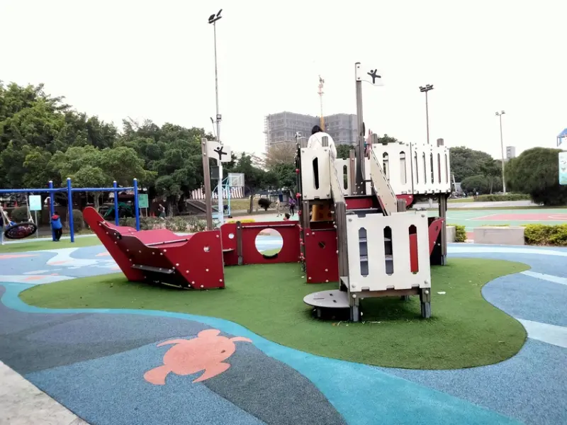 新北市景點-左岸公園-小巧怡人