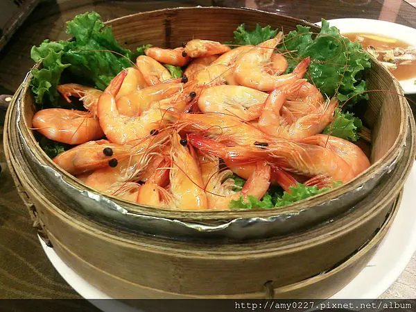 [ 台北中山 ] 懷舊料理便宜又大碗，適合闔家一起來用餐 - 海霸王