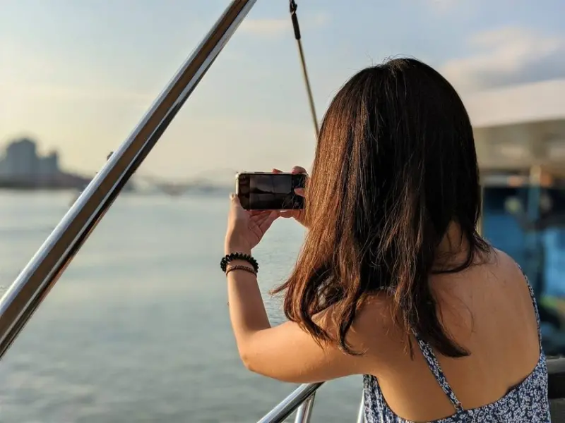 遊艇派對 女神遊艇｜一上遊艇就自帶濾鏡！每個角落都超好拍！慶生派對、求婚場合、畢業派對推薦！淡水河上的移動式KTV！大稻埕旅遊推薦、台北遊艇趴推薦、台北包場推薦、台北求婚場地推薦、台北慶生場地推薦