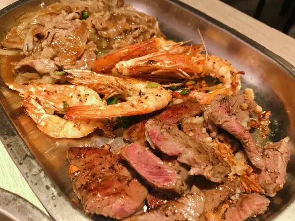 台北美食/社子市場 福客鐵板燒 去骨雞腿/菲力