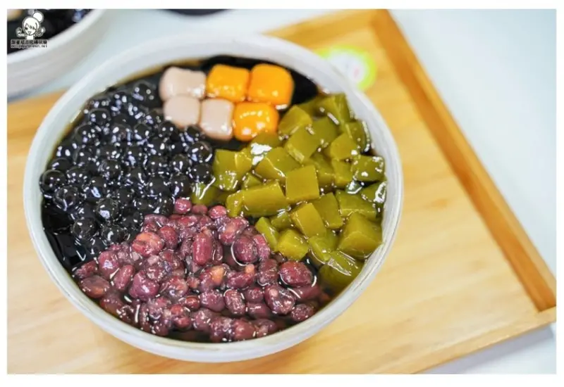 古早味仙草飄香之滑溜順口仙草凍、大推 原味仙草凍飲｜用心實在必吃 瘋仙草 - 跟著尼力吃喝玩樂＆親子生活