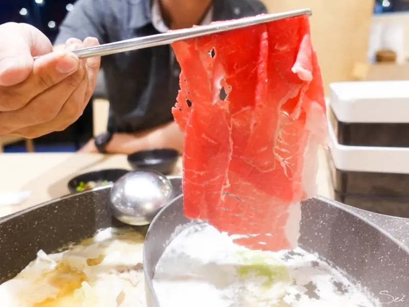 [高雄美食] 和牛祭しゃぶしゃぶ食べ放題，鍋物放題，泰國蝦、日本和牛吃到飽