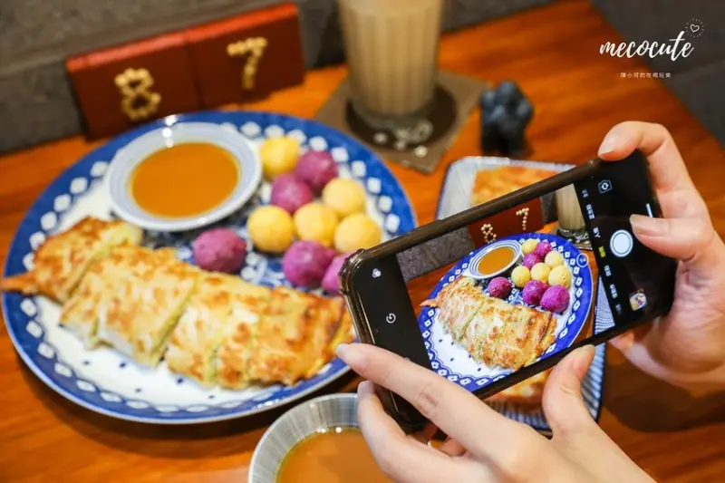 新開幕！隱密巷弄好吃粉漿蛋餅～台式早餐風貌，用餐環境好棒啊！軟食力二店