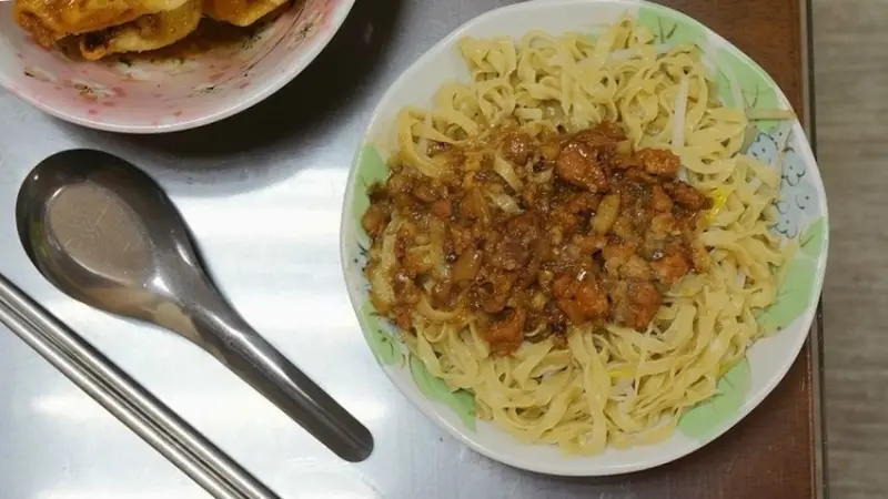 鹽水小吃美食 台南鹽水區 【阿桐意麵】 來鹽水就是要吃鹽水意麵阿！