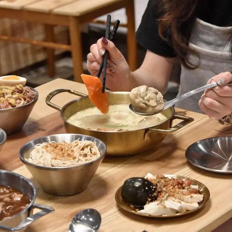 平價美食，台北好喝雞湯！不藏私分享 ● 春寅食堂 |  台北信義美食