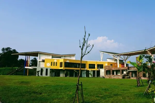 【旅遊】「西拉雅官田遊客中心」美極了！建築幾何追光影 小鹿地景藝術伴野餐